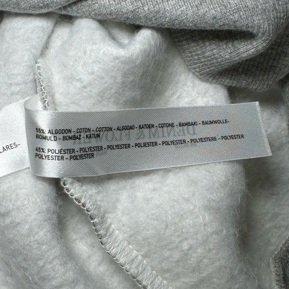 Denim & Flower Ricky Singh Holiday Christmas Crewneck Sweatshirt Men’s size M - Picture 7 of 8